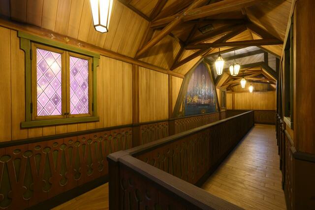 東京ディズニーシー「ファンタジースプリングス」内「アナとエルサのフローズンジャーニー」