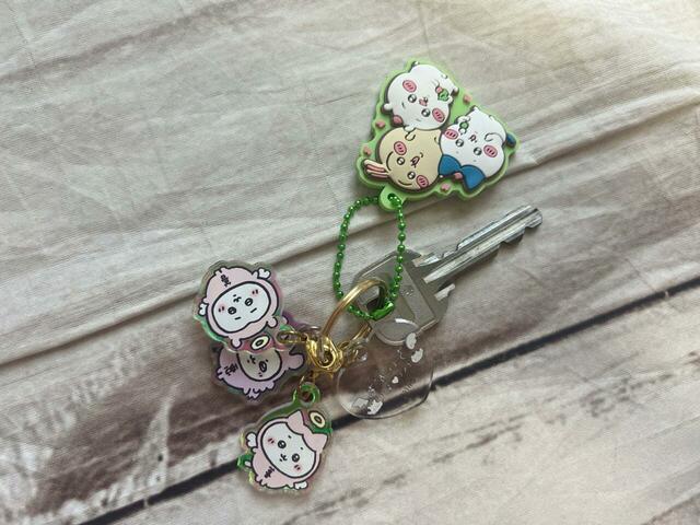 鍵につけてみました。程よいボリュームでバッグの中でも見つけやすい！