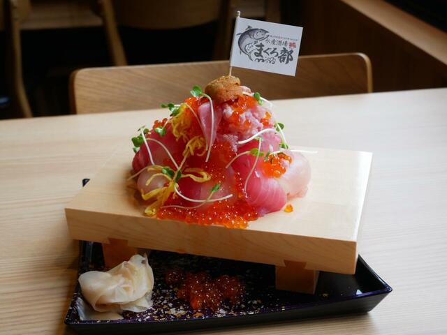 お刺身もご飯ももりもり