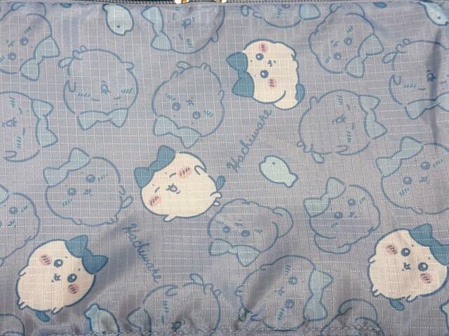 さまざまな表情、ポーズのハチワレの総柄！ところどころフルカラーなのがかわいい♪