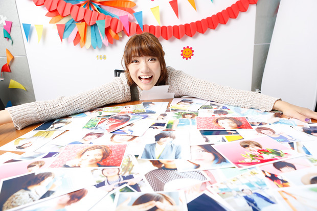 100枚の写真を敷き詰めた、約2年間の「ミラチャイ」