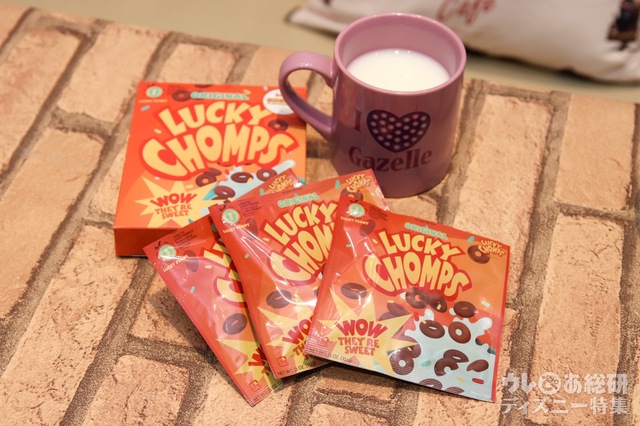  チョコレートフレーバー・ティー ¥990（税込¥1,089）マグカップ付き+¥1,600（税込¥1,760）ティーバッグボックス+¥1,200（税込¥1,296）