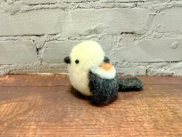 横から見た図。まんまるのフォルムがかわいいです♪