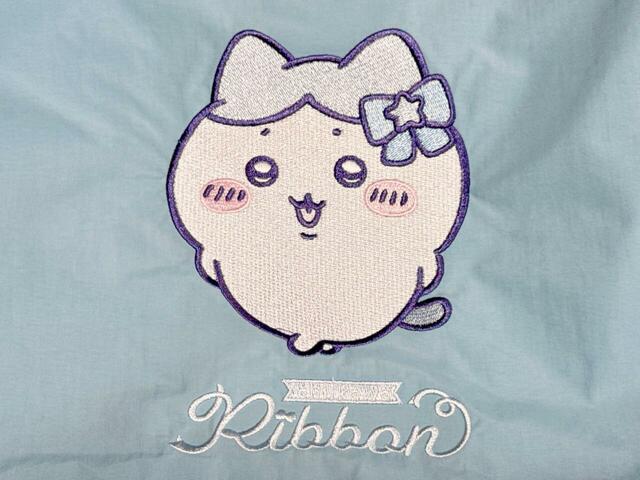 後ろで手を組み、足をクロスさせたポーズがたまらなくかわいい〜！