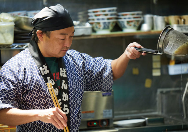 「東京豚骨拉麺ばんから」「旭川味噌拉麺ばんから」