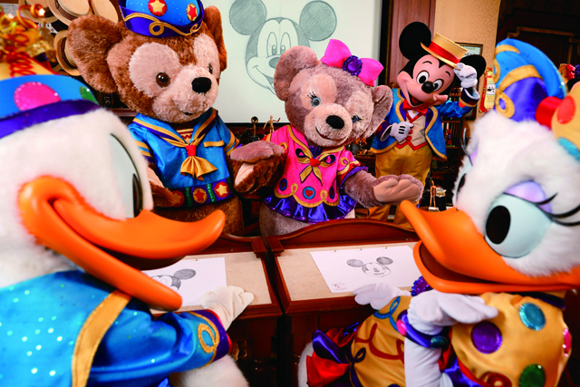 ハッピリー・エバー・アフター｜開催中｜香港ディズニーランド・リゾート