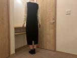【GU　マルチウェイニットワンピース】後ろにはスリットが入っています