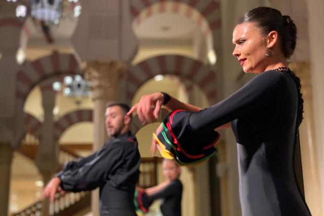 ホテルフラメンコショー - 志摩スペイン村 ホテル志摩スペイン村