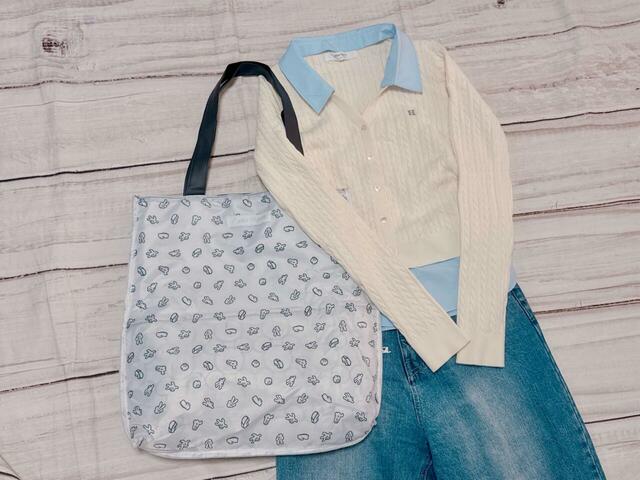 総柄バージョンにはシンプルなカジュアルコーデがおすすめ！