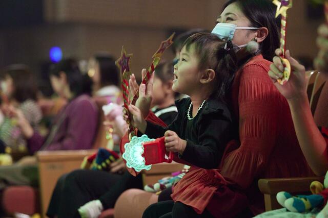 公演中のもよう【しまじろうと きらきらぼしの クリスマス】
