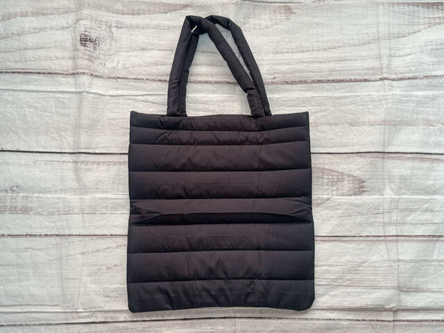 背面もふっくら感がかわいいキルティング素材♪