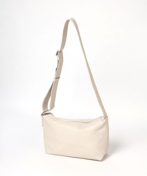 【グローバルワークの「バッグ」売れ筋ランキング 5位】「スペ軽ソフトショルダー」3,960円（税込）