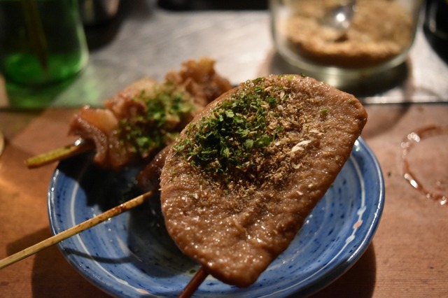 黒はんぺんのおでん