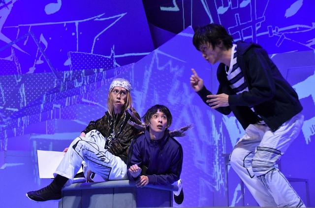 左から　オレノグラフィティ（福田真太役）、橋本祥平（新妻エイジ役）、鈴木拡樹（真城最高役）