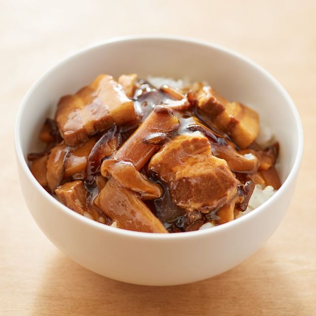 「ごはんにかける　ルーロー飯」