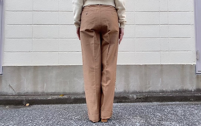 【UNIQLO（ユニクロ）】コットンワイドパンツ／ベージュ61サイズ着用