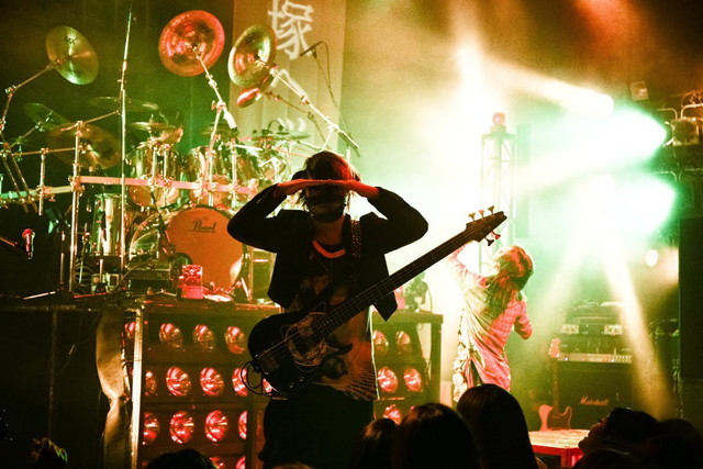 DEZERT　　撮影：小林裕和