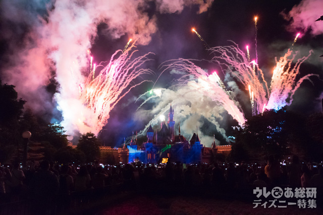「ディズニー・イン・ザ・スターズ」花火｜香港ディズニーランド・リゾート