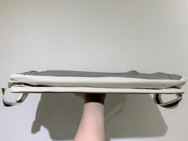 「積み重ねできるストレージボックスM」畳むとこんなにぺったんこに！