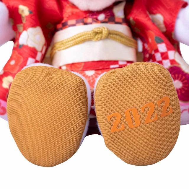 ぬいぐるみバッジ 2,100円｜足裏には2022年の年号入り｜高さ約17cm