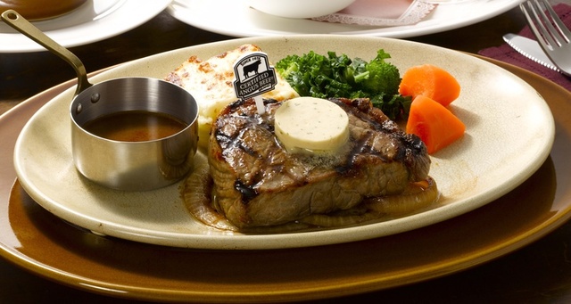 厚切りアンガスサーロインステーキ