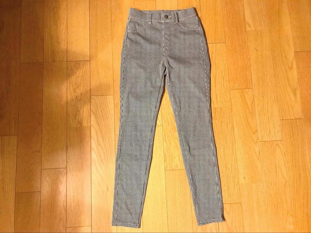 【ユニクロ　ウルトラストレッチハイライズプリントレギンスパンツ】フィット感抜群で締め付け感ゼロ！