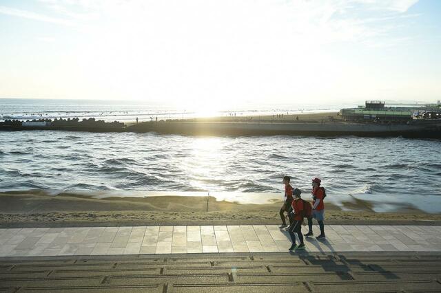 【東京エクストリームウォーク100】過去開催時の、湘南海岸の様子