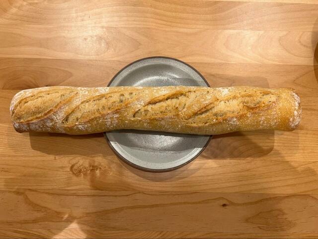 【コストコ　クラシックバケット2本 399円】ほんのりバターのような風味がします