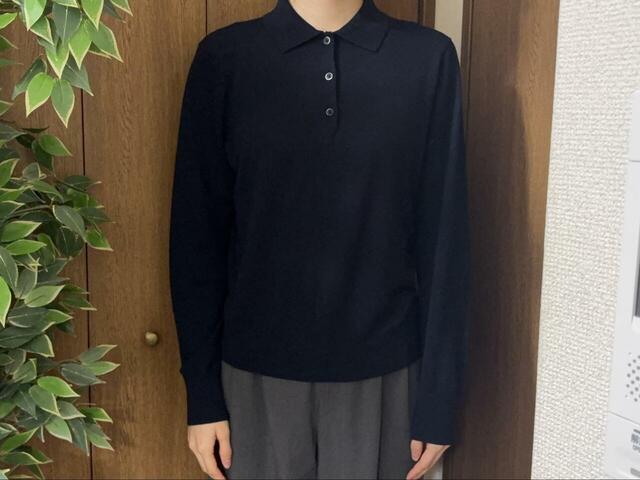 【ユニクロ　メリノポロセーター】身長170cm・XLサイズ着用。腰骨あたりの丈感で、袖丈は手の甲が隠れるくらいです