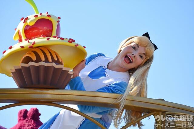 東京ディズニーランド「イッツ・ア・スウィーツフルタイム!」の模様:「ディズニー・パルパルーザ」第3弾「ヴァネロペのスウィーツ・ポップ・ワールド」