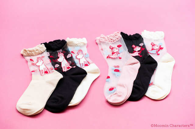 【「ムーミンママズデー」シリーズ】シースルーソックス　各660円（発売元：株式会社ウイックス）