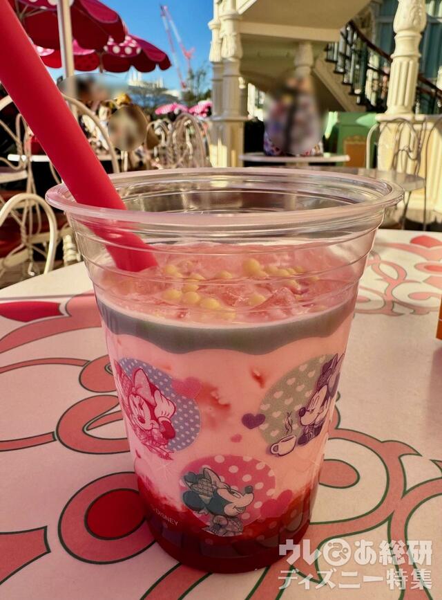 ストロベリーミルク(600円)