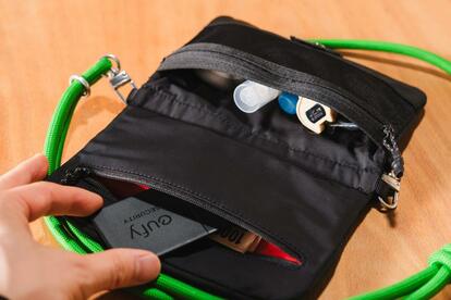 Topologieのサコッシュ」で外出前のバタバタする時間がゼロになった