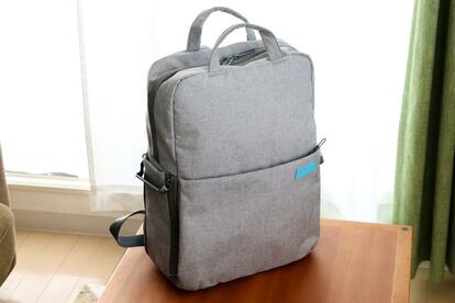 7年愛用してまた購入。エレコムの名作バッグは、カメラの取り出しやす