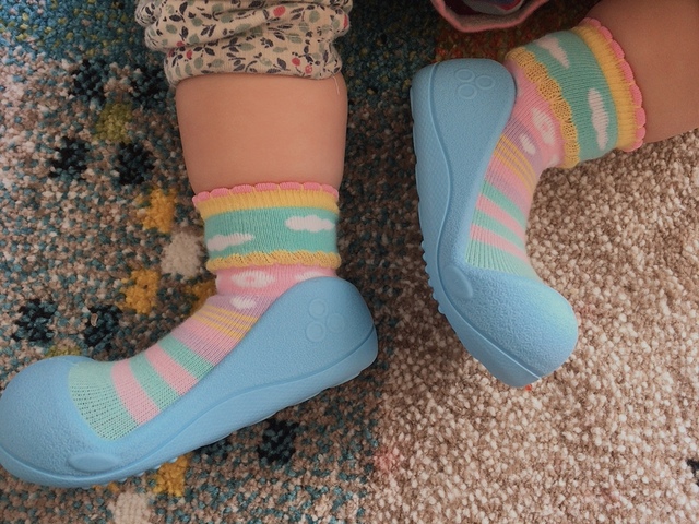 【アディパス ベビーフィート】パステルカラーがカラフル