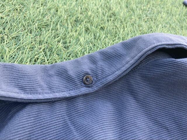 【ワークマン コーデュロイボタンダウンシャツ】ちゃんと首の後ろにもボタンがついています