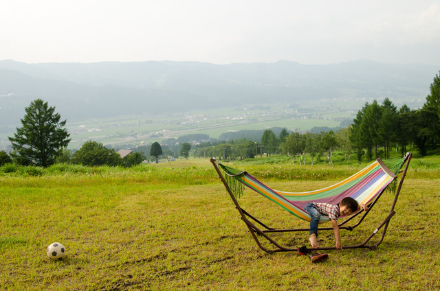 ハンモックは1つ1泊¥1,000でレンタルできる ※要予約