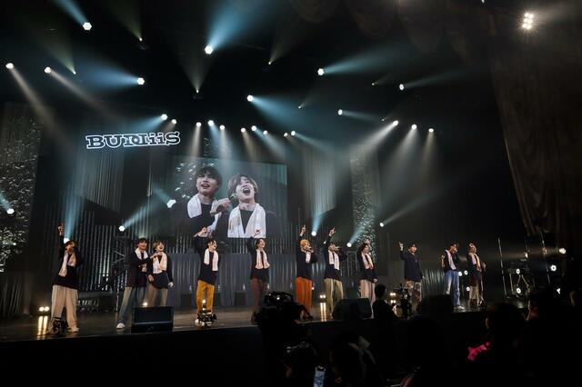 『BUDDiiS vol.01 - SUNRiiSE -』撮影：笹森健一