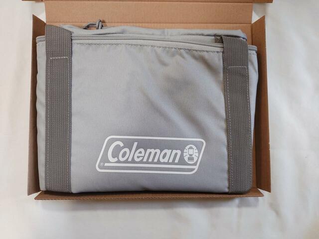 丁寧に折りたたまれて梱包されていた