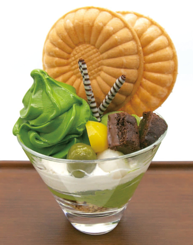 西条園抹茶ぱふぇ【西条園 あいや本店】