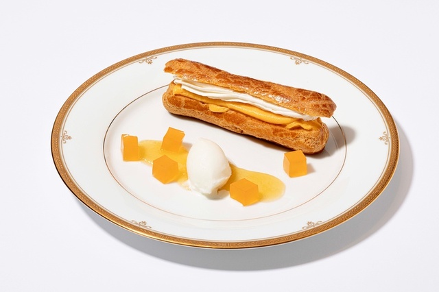 三重県産マイヤーレモンのエクレア