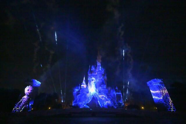 東京ディズニーランド「Reach for the Stars」