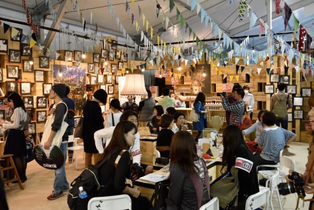 超ヘボいロボット「ヘボコン」のロボたち