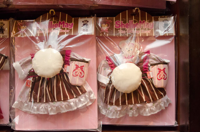 東京ディズニーシー「スウィート・ダッフィー」（2015年）スペシャルグッズ ©Disney