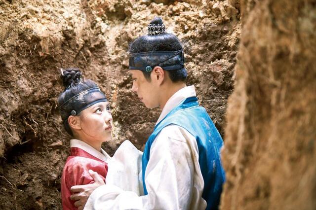 『雲が描いた月明り』