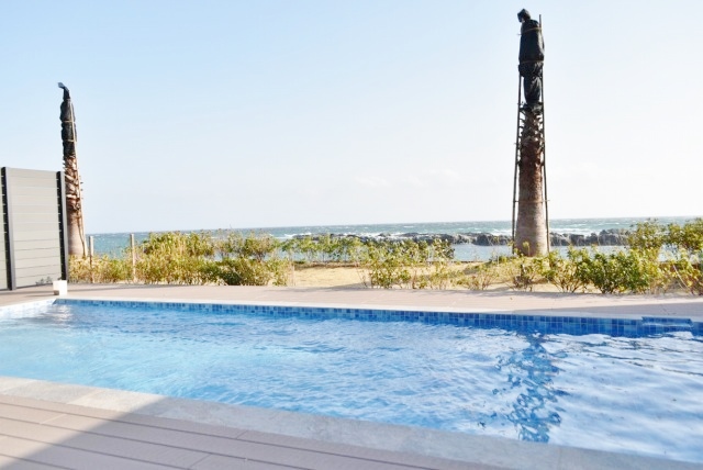 プールの水面を見ているだけでも癒される