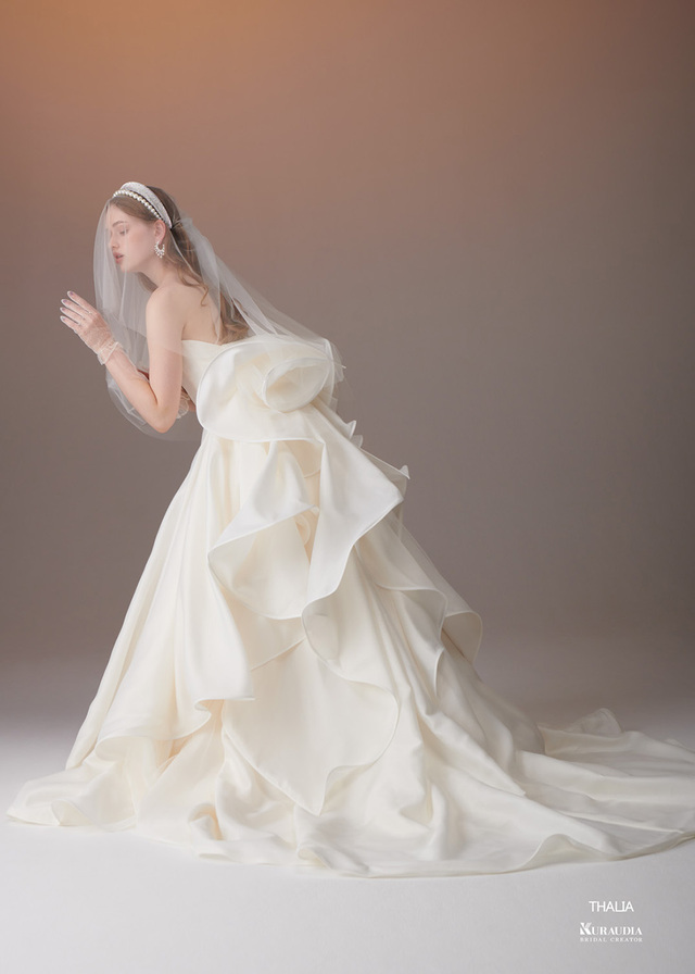 【Irida maison イリーダメゾンのウェディングドレス】THALIA（タレイア）