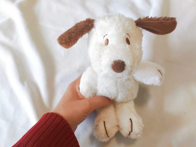 スヌーピーのぬいぐるみとしても楽しめる