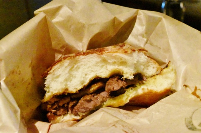 ズシッとしているけど柔らかい！どんどん食べ進んでしまう！