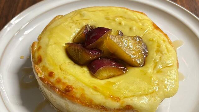 「秋冬限定 さつまいもシカゴピザ」【チーズモンスター級のピザが食べ放題！「Johnny B’s」の超お得な“デトロイトピザ食べ放題”が3プラン制に進化！】